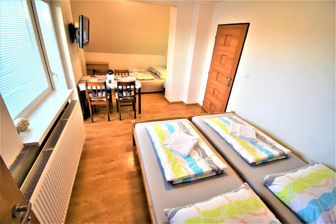 Penzion Privat Siesta Hotell Liptovský Mikuláš Exteriör bild