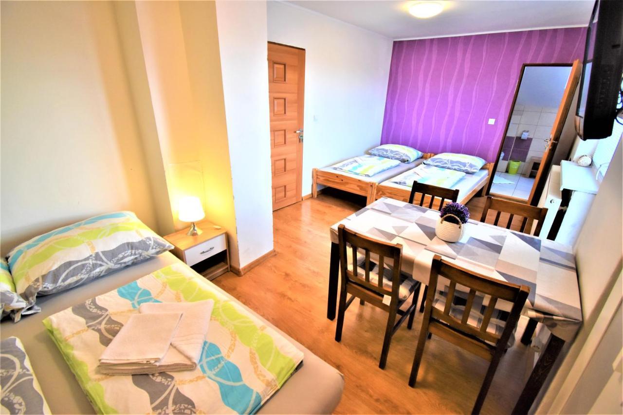 Penzion Privat Siesta Hotell Liptovský Mikuláš Exteriör bild