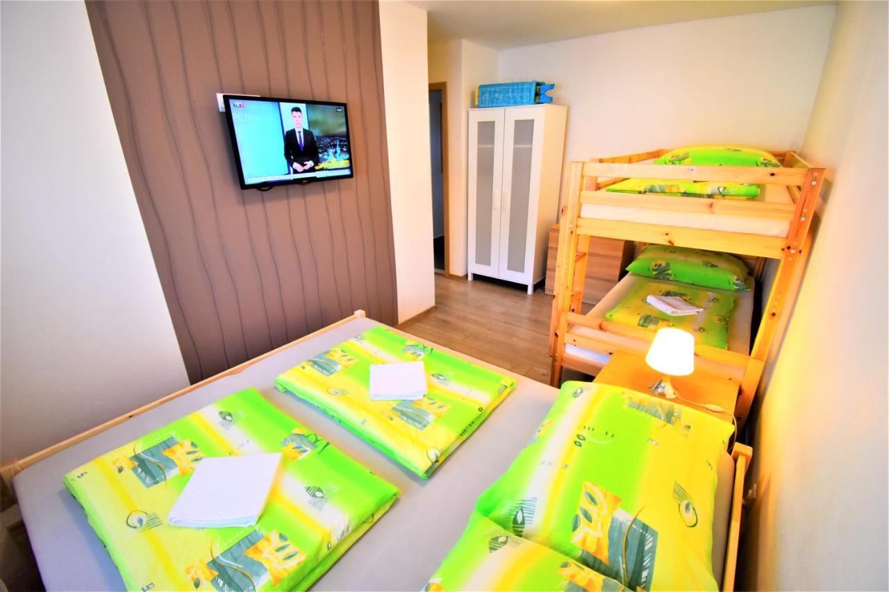 Penzion Privat Siesta Hotell Liptovský Mikuláš Exteriör bild