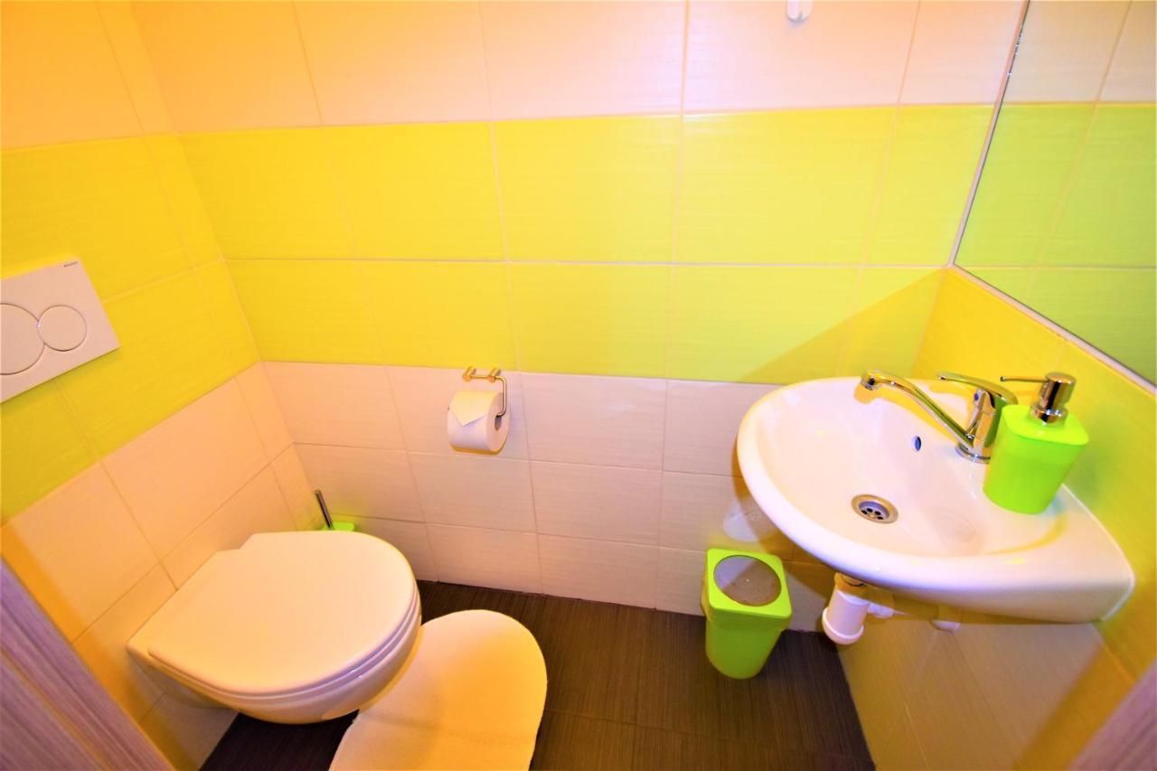 Penzion Privat Siesta Hotell Liptovský Mikuláš Exteriör bild