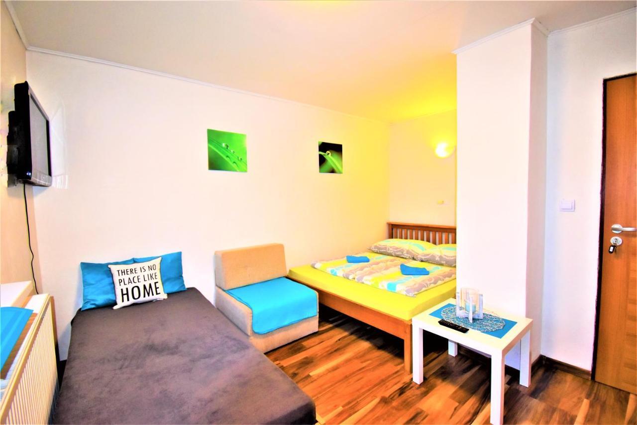 Penzion Privat Siesta Hotell Liptovský Mikuláš Exteriör bild