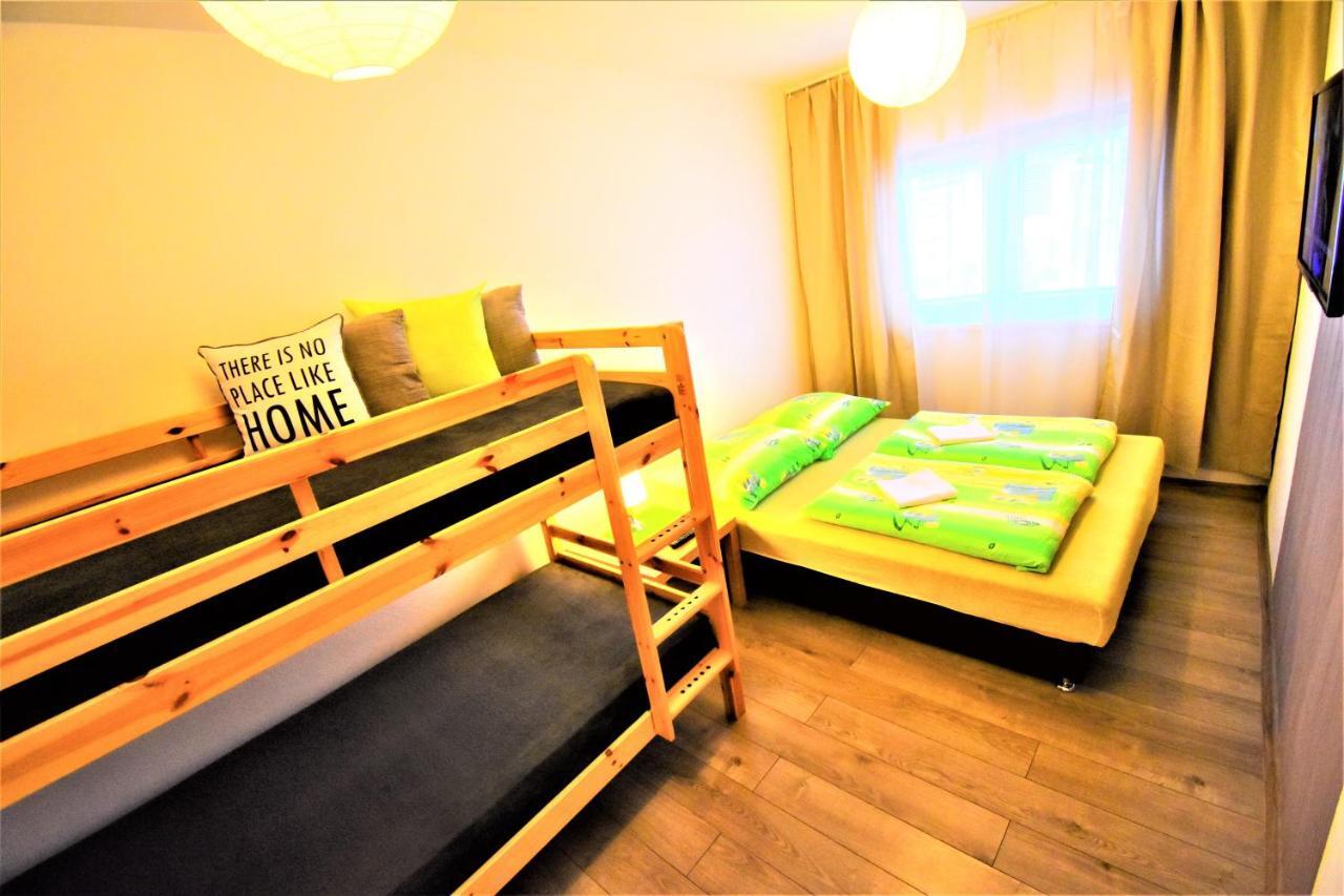 Penzion Privat Siesta Hotell Liptovský Mikuláš Exteriör bild