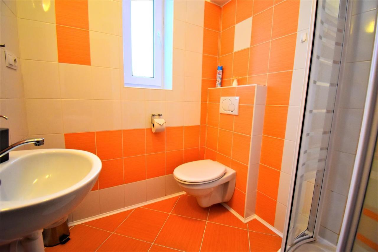 Penzion Privat Siesta Hotell Liptovský Mikuláš Exteriör bild