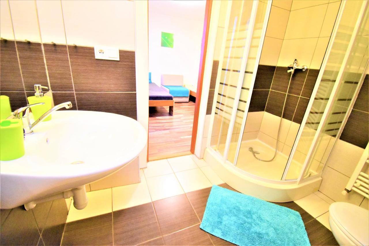 Penzion Privat Siesta Hotell Liptovský Mikuláš Exteriör bild